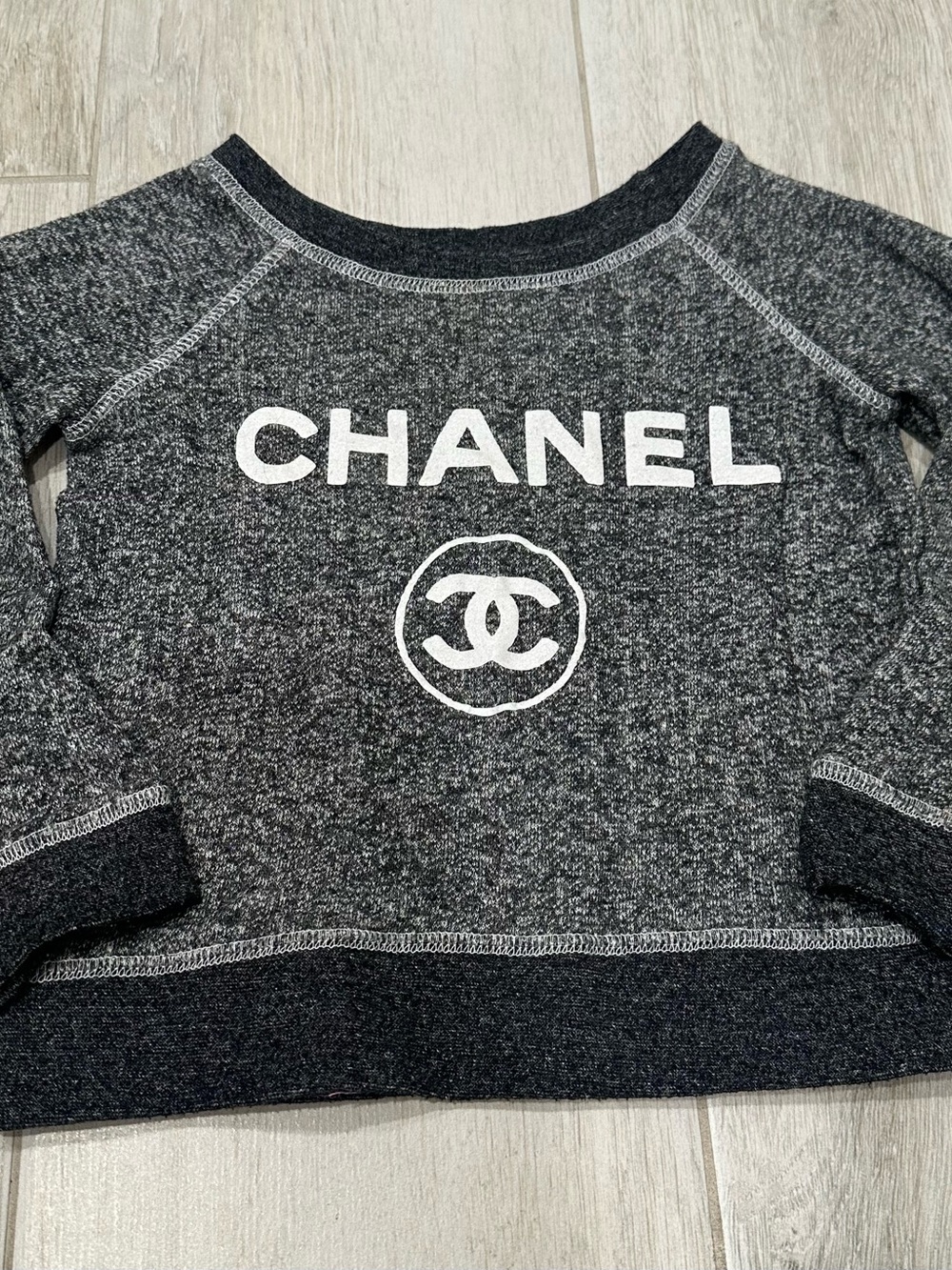 Girls Heather grey CHANEL Logo Graphic Sweatshirt Primatee